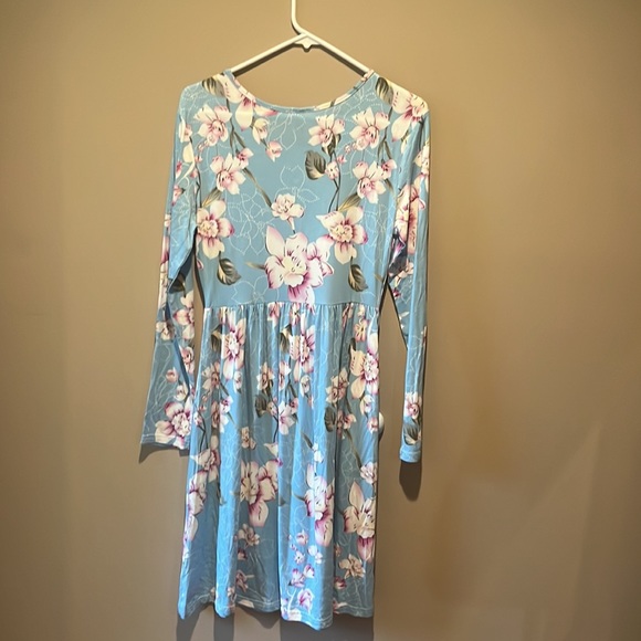 Gorgeous Boutique Dress Brand New with Tags! - Picture 6 of 6